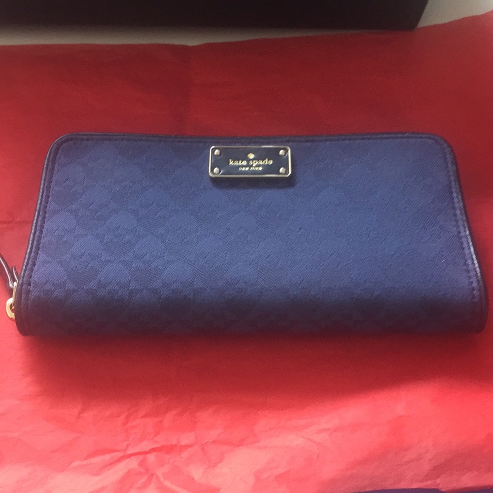 NWT Kate Spade Navy fabric pattern Neda wallet